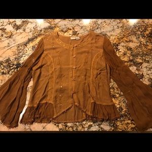 Camel top with flare sleeves